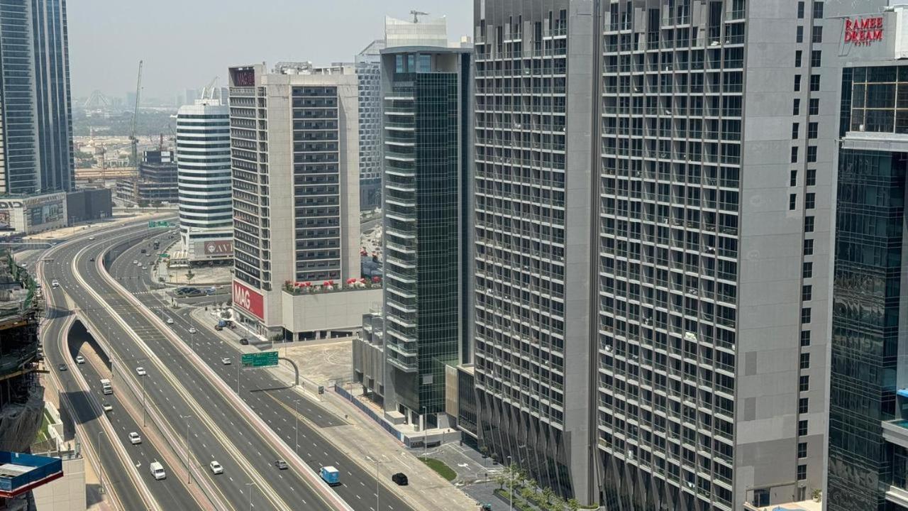Ferienwohnung Magnificent - Damac Distinction Downtown Dubai Exterior foto